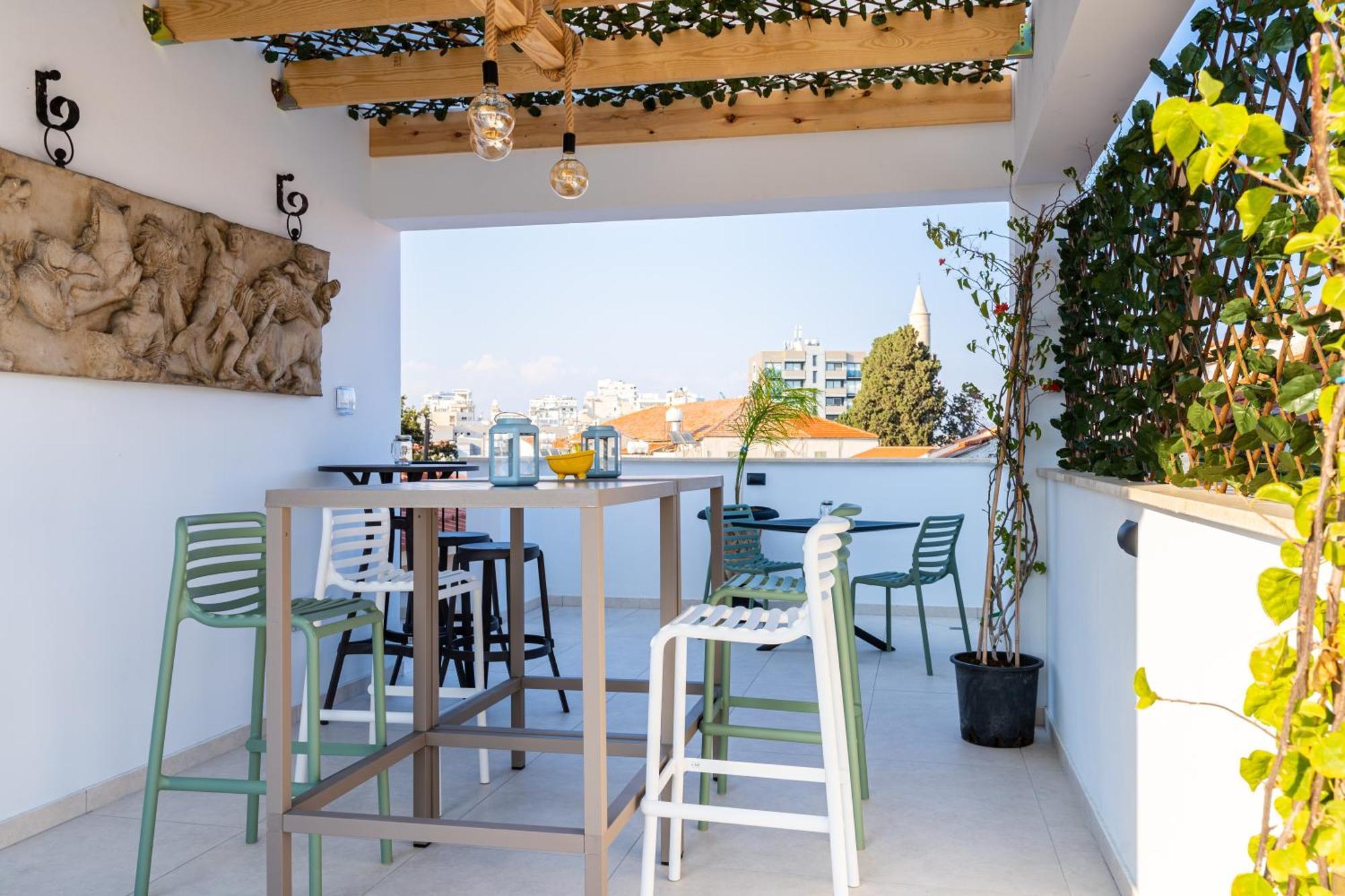 Le Voyageur By The Sea - Furnished Rooms Larnaka Exterior foto