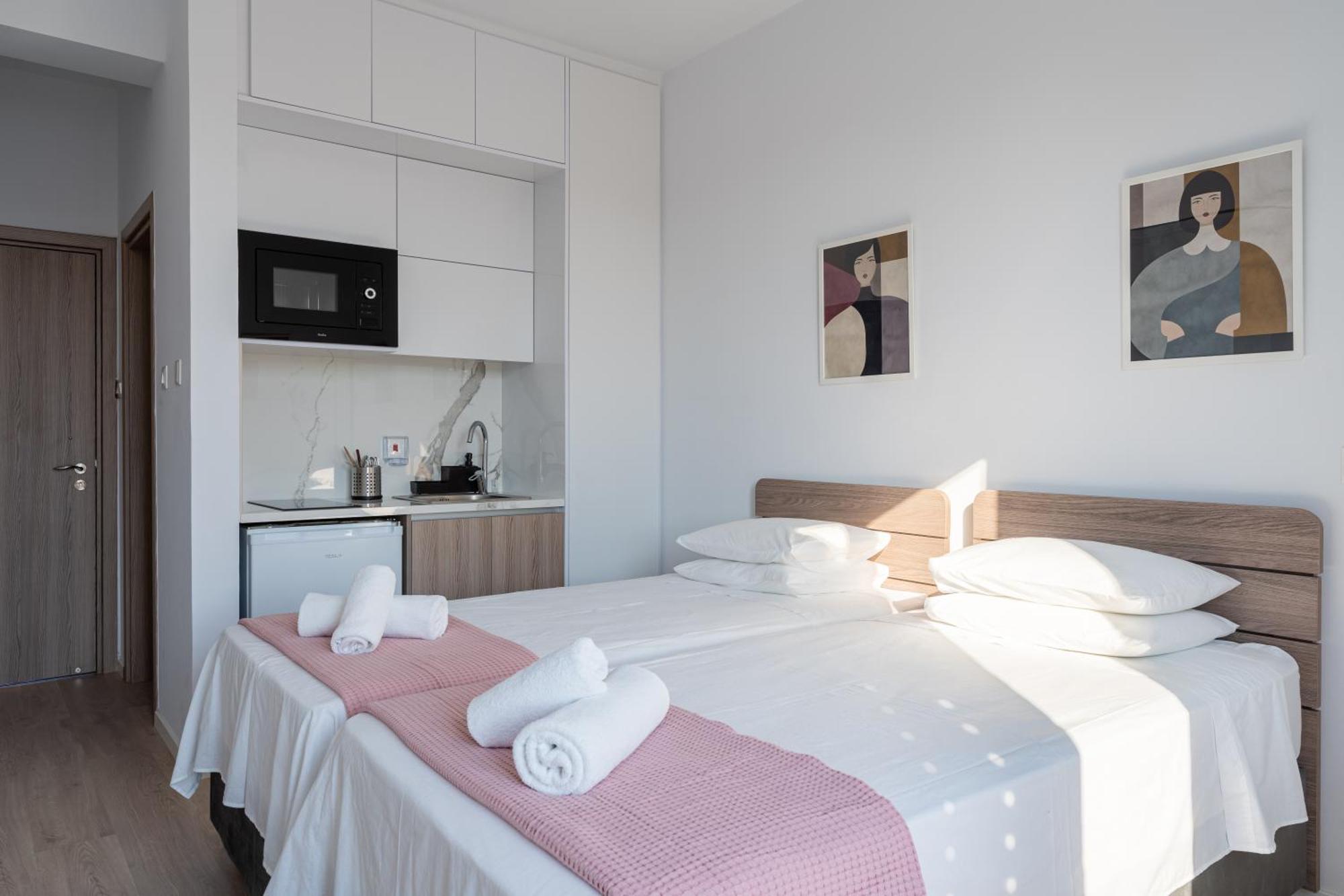 Le Voyageur By The Sea - Furnished Rooms Larnaka Exterior foto